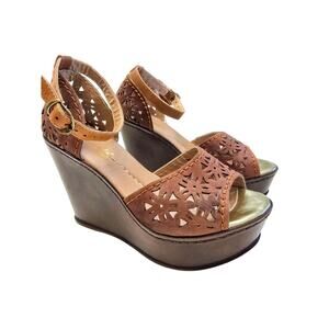 Passarela Brazil Platform Wedge Faux Leather Sandal Womens 5 Ankle Strap